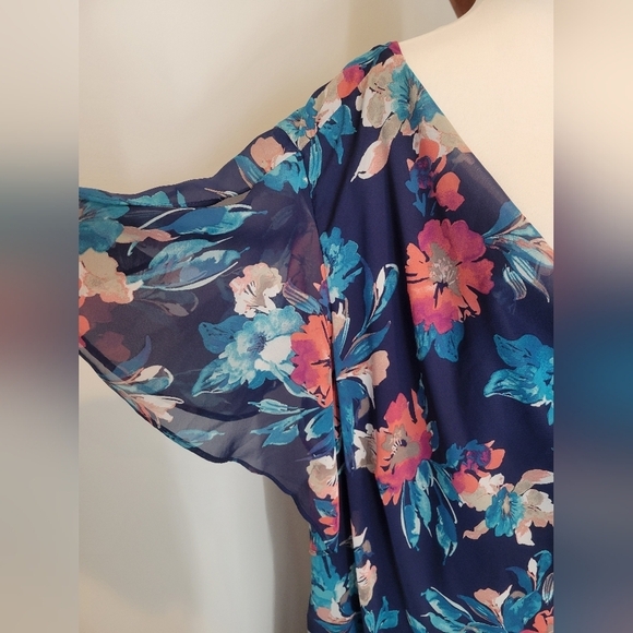 Catherine's Dress Size 5X Floral Midi - Picture 4 of 6